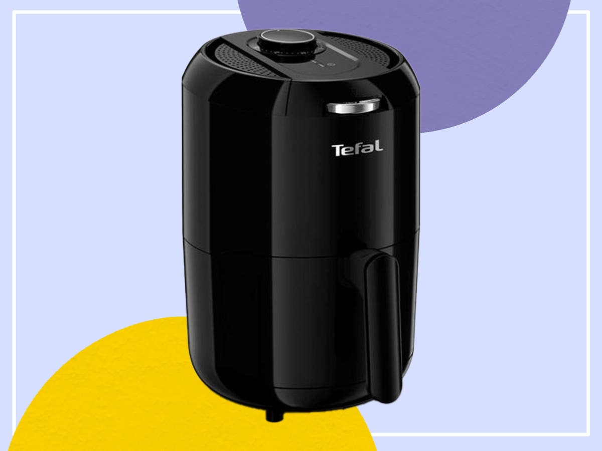 Get a Tefal easy fry compact for less than £60 in this early Black